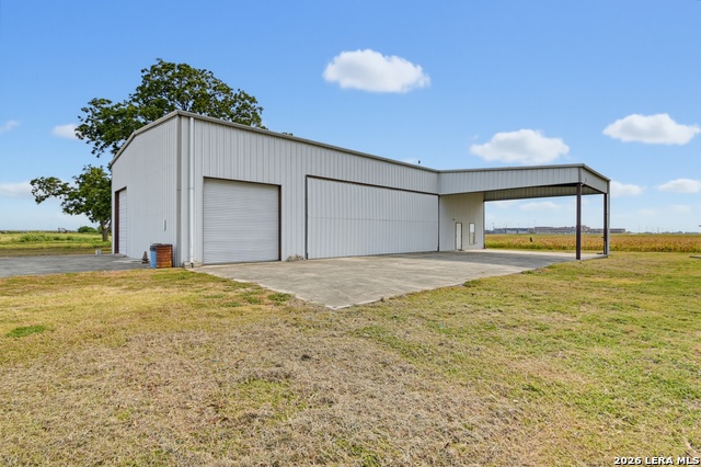 1025 Link Property Photo 1