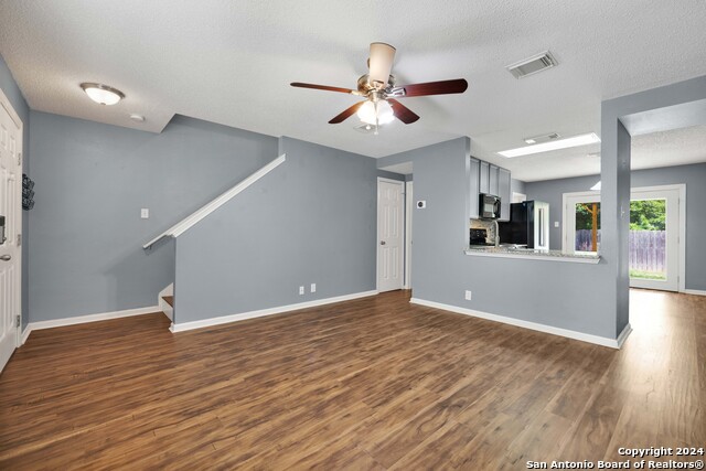 9230 New Kenton Property Photo 5