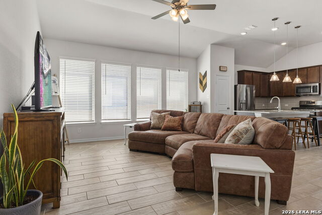 5802 Reagan Property Photo 4