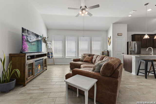 5802 Reagan Property Photo 7