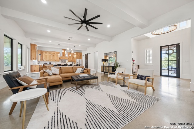 211 Spacious Sky Property Photo 2