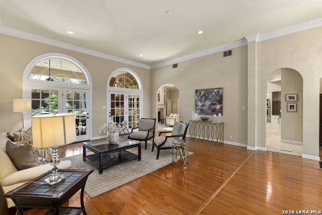 10 Inwood Mnr Property Photo 8