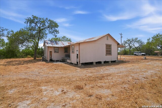 1507 Middle Rd Property Photo 3