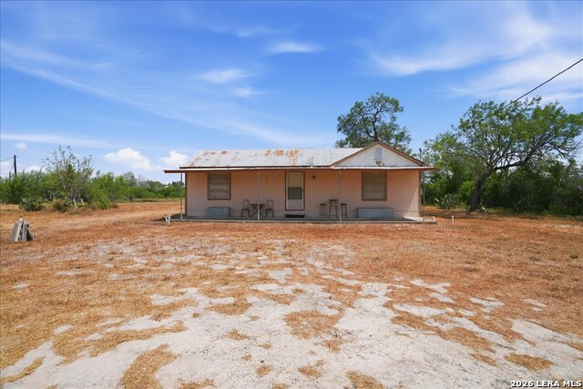1507 Middle Rd Property Photo 5