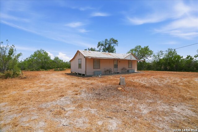 1507 Middle Rd Property Photo 6
