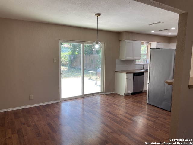 834 Porter St Property Photo 6
