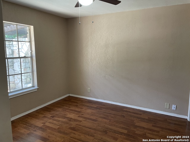 834 Porter St Property Photo 9