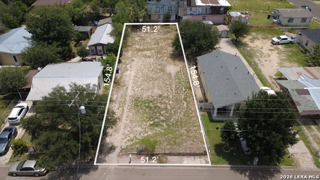 246 N Comal St Property Photo 1