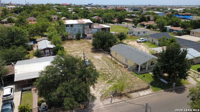 246 N Comal St Property Photo 8