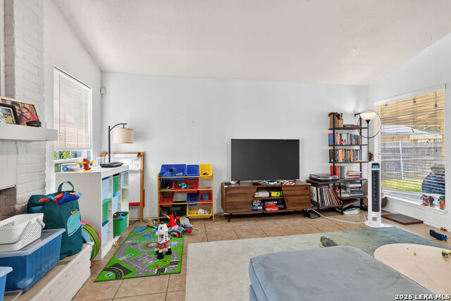 12223 Ridge Ct Property Photo 4