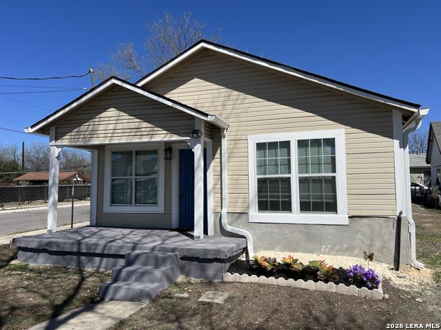 3631 W Salinas St Property Photo 2