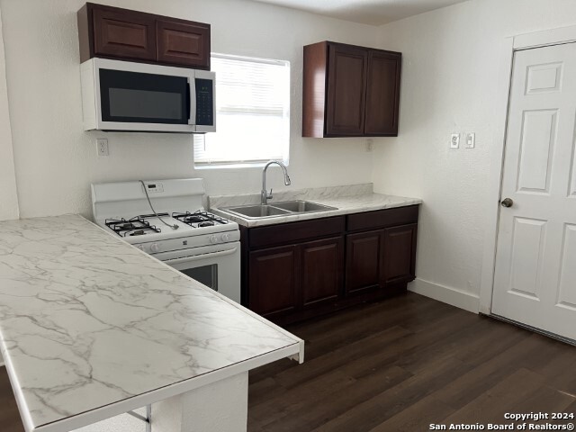 3631 W Salinas St Property Photo 4