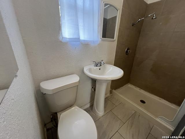 3631 W Salinas St Property Photo 5