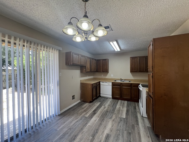 7026 Silver Canyon Property Photo 8
