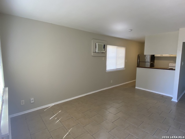7131 Glen Ter Property Photo 2