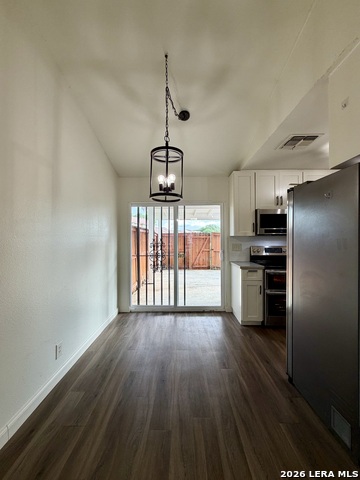 9140 Timber Path Property Photo 7