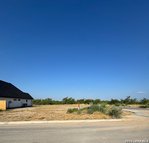 702 Encinal Property Photo 2