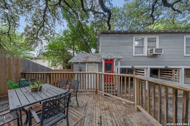 109 W Norwood Ct Property Photo 19