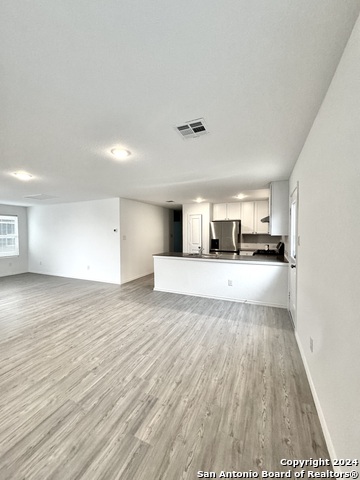 9256 James Bowie Property Photo 6