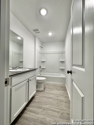 9256 James Bowie Property Photo 15
