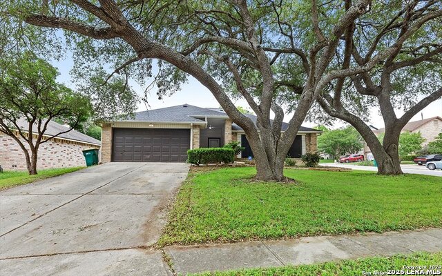 7733 Forest Property Photo 1