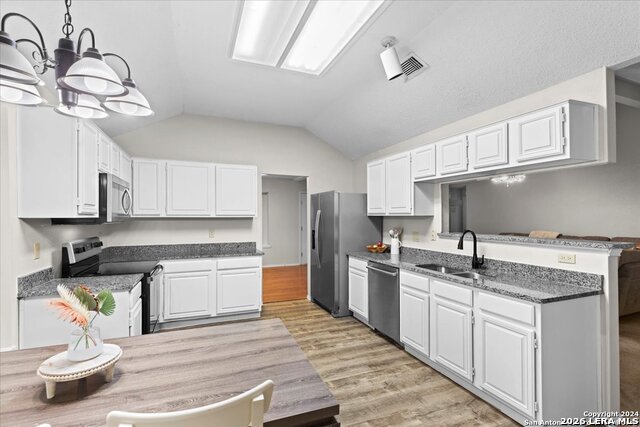 7733 Forest Property Photo 17