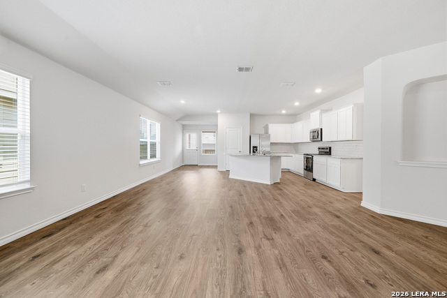 3122 Davis Trce Property Photo 5