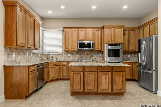 322 Arendes Dr Property Photo 3