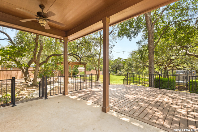 322 Arendes Dr Property Photo 34