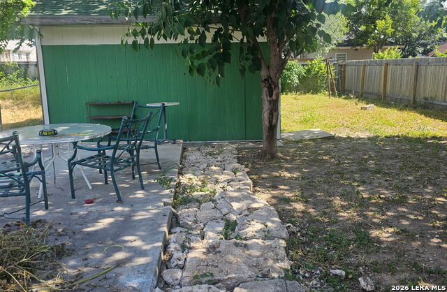 2214 Menchaca Property Photo 14