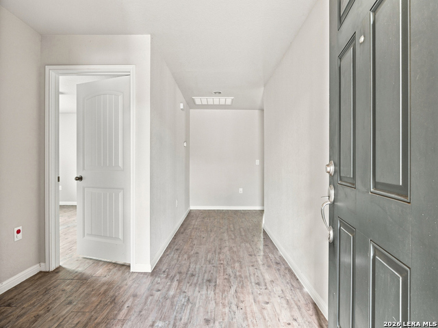 10203 Relic Oaks Property Photo 4