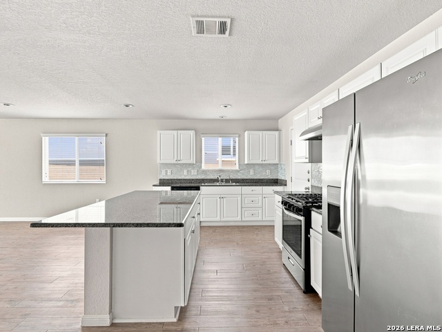 10203 Relic Oaks Property Photo 13