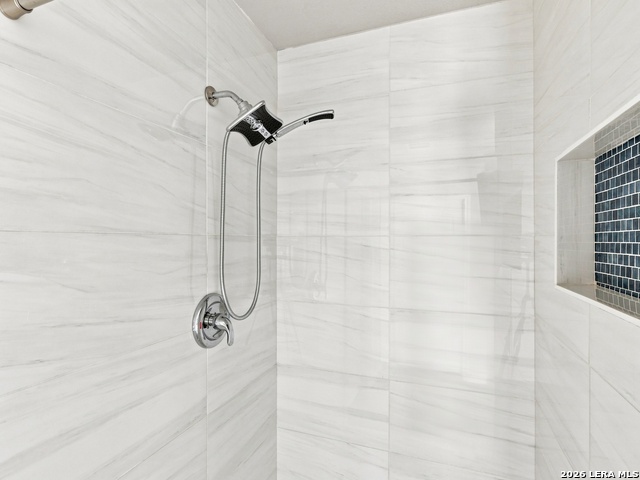 10203 Relic Oaks Property Photo 22
