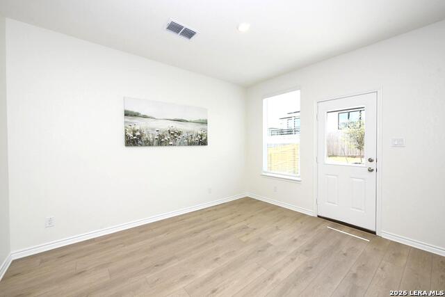 137 W Local Wave Property Photo 5