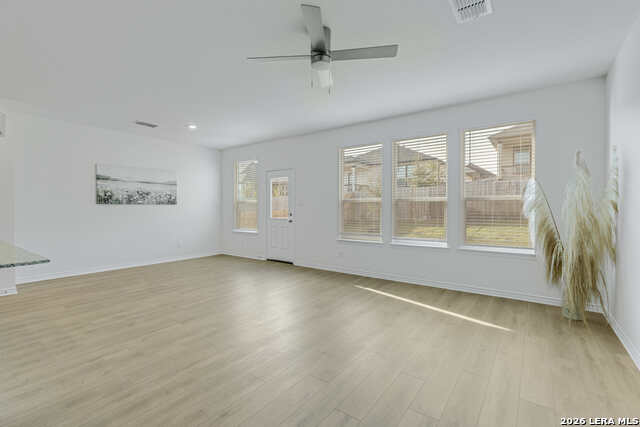 137 W Local Wave Property Photo 7