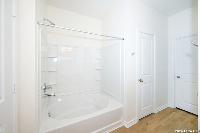 137 W Local Wave Property Photo 14
