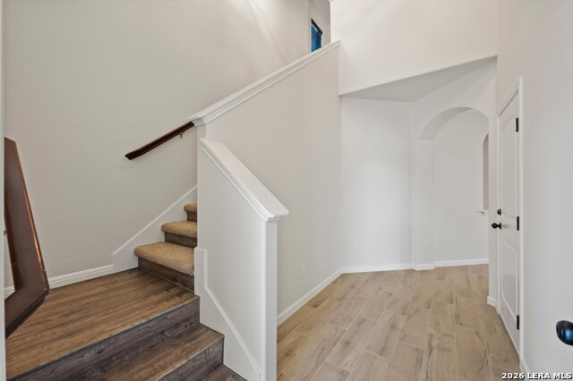 10936 Short Springs Dr Property Photo 3