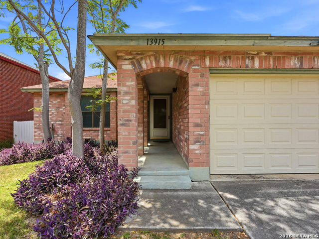 13915 Grove Patch Property Photo 4
