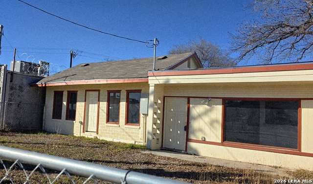 1211 Gladstone Property Photo 1