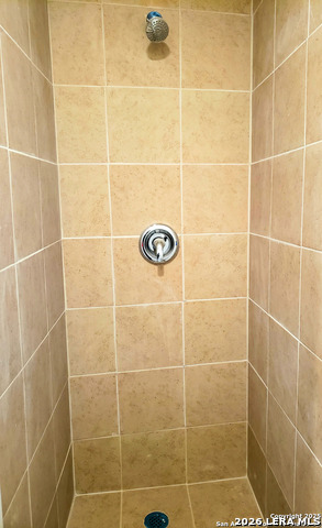 1211 Gladstone Property Photo 6