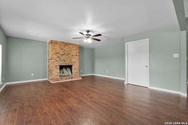 417 E Lindbergh Blvd Property Photo 4
