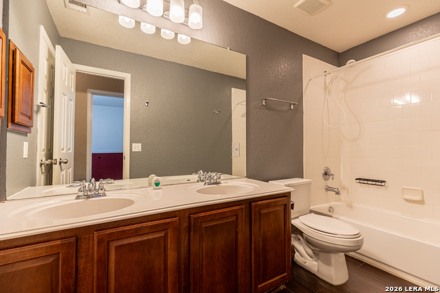 22115 Ruby Run Property Photo 9