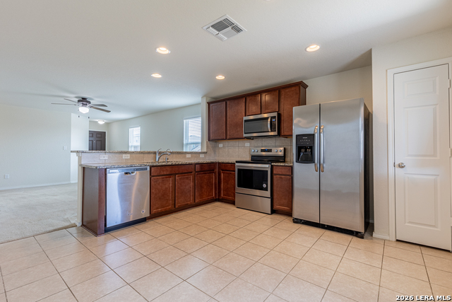 10203 Reyes Hts Property Photo 8