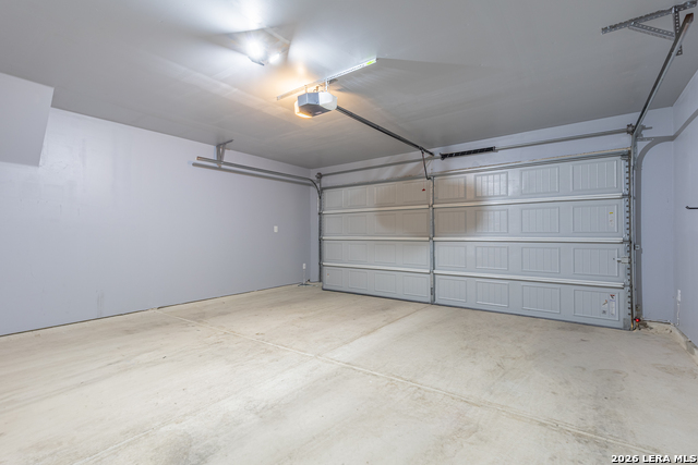 10203 Reyes Hts Property Photo 25