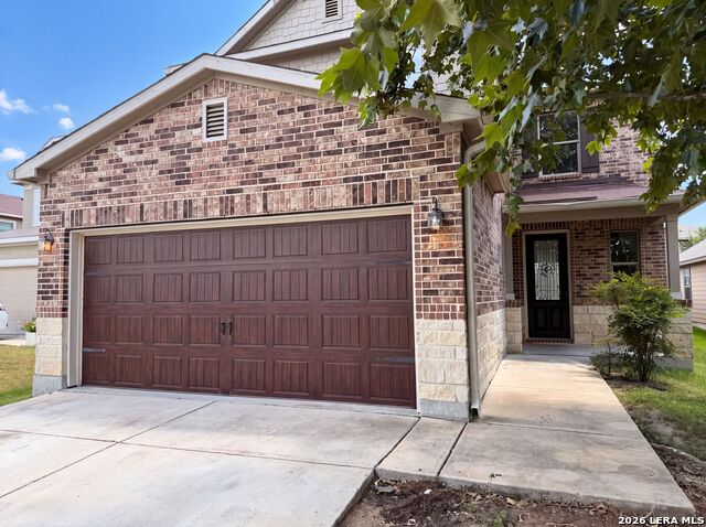2100 Brandywine Dr Property Photo 1