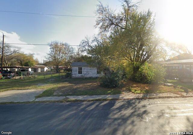 446 E Hart Ave Property Photo 1