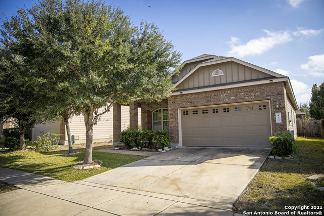 433 Stonebrook Dr Property Photo 3