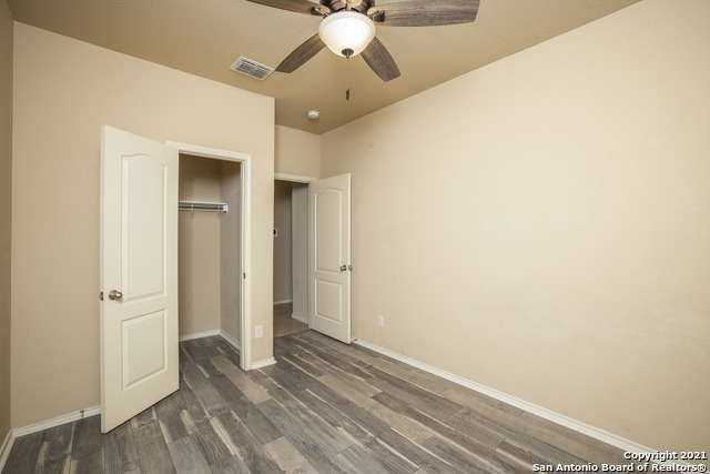 433 Stonebrook Dr Property Photo 9