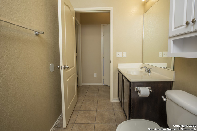 433 Stonebrook Dr Property Photo 12