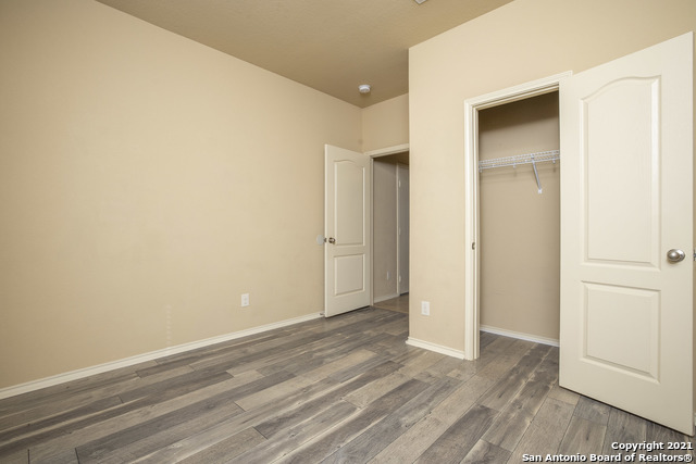 433 Stonebrook Dr Property Photo 15